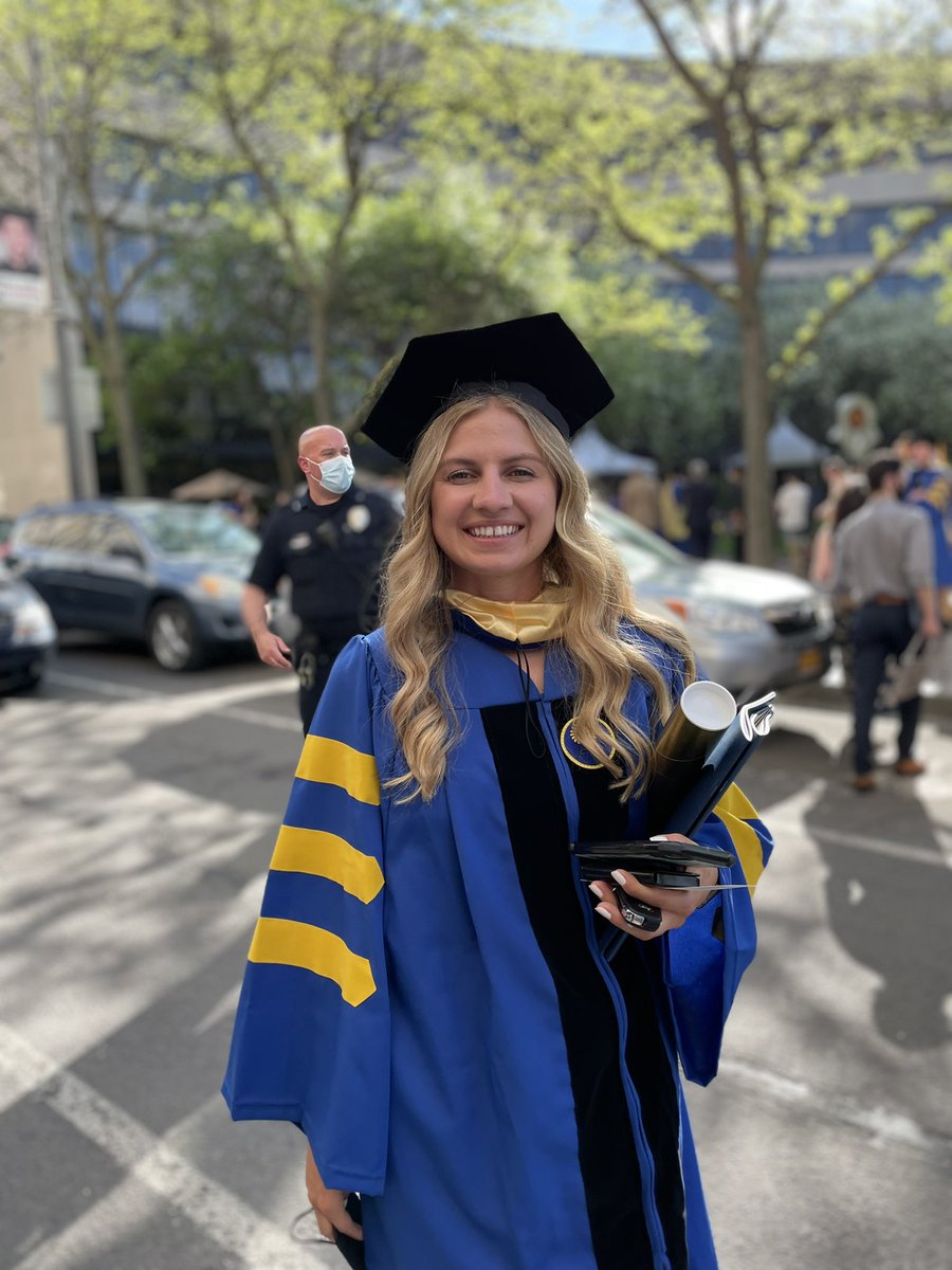 Awad_Lab's tweet photo. Congratulations Dr. Masters … you did it !!! 👩‍🎓🎉🍾🎊 #Meliora #URochesterResearch https://t.co/89BYNBYplZ