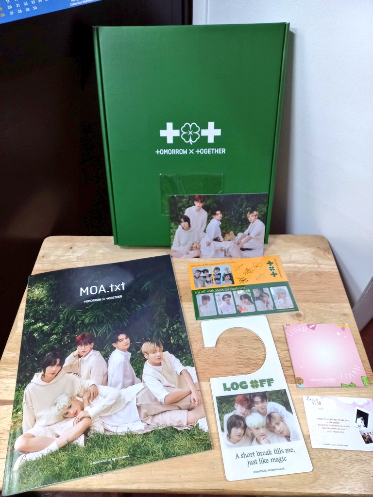 storniiebelle's tweet photo. my unsealed membership kit safely arrived the other day! ๐ฅฐ thank you so much @taegyusales for packing them well and for a very smooth transaction ๐๐ 'til our next transaction! ๐ #dshproofs https://t.co/oyAQOmjPF6