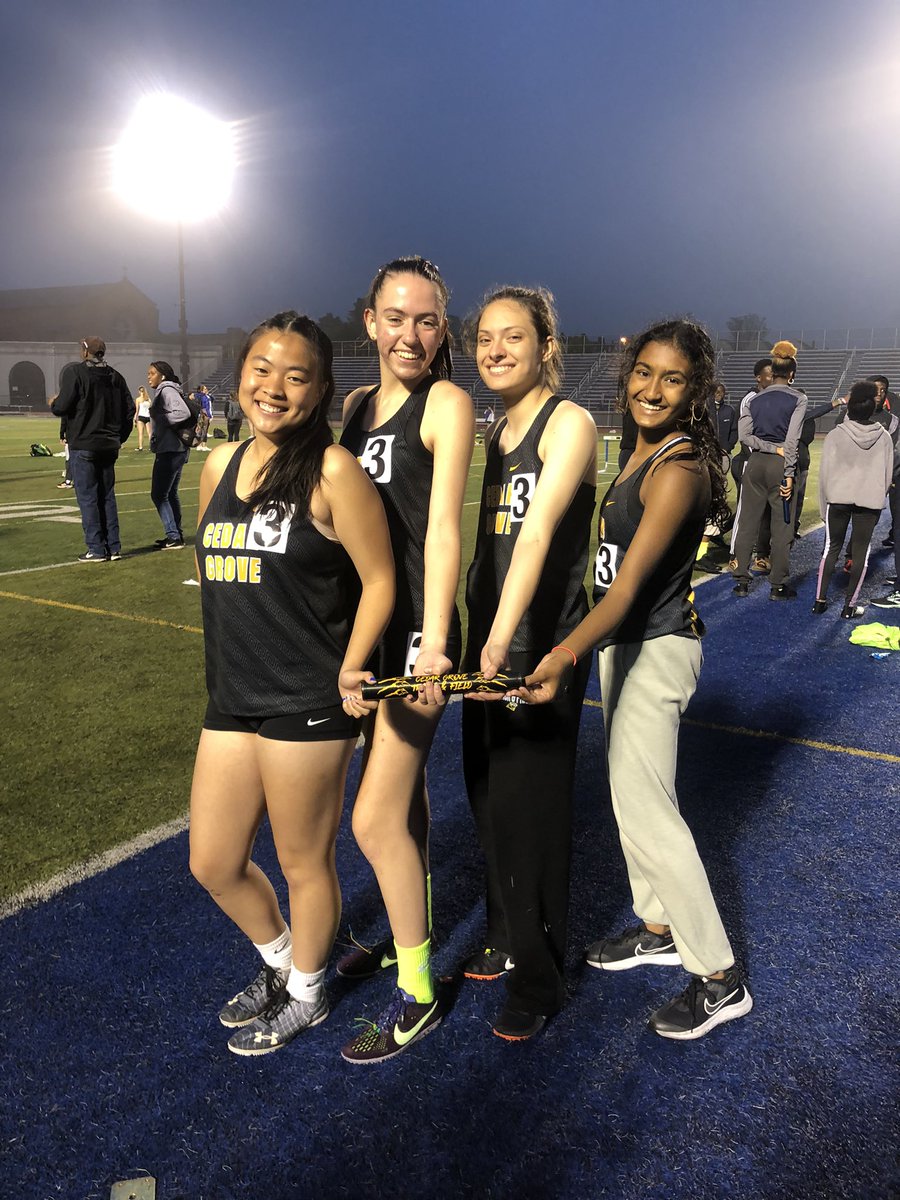 Your SEC Independence division 4x400m champions!!! 🥇