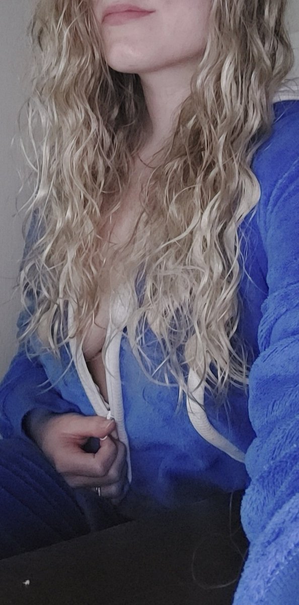 Squitingviking's tweet photo. Want to see what's underneath? https://t.co/1n58xQogz8
