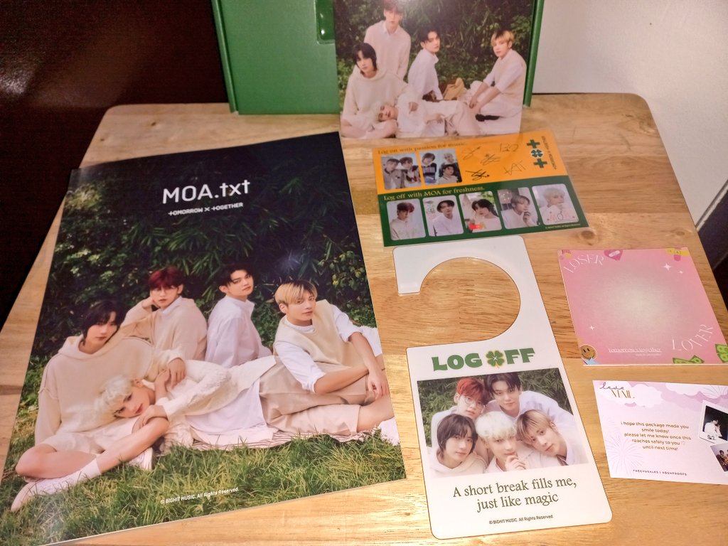storniiebelle's tweet photo. my unsealed membership kit safely arrived the other day! ๐ฅฐ thank you so much @taegyusales for packing them well and for a very smooth transaction ๐๐ 'til our next transaction! ๐ #dshproofs https://t.co/oyAQOmjPF6