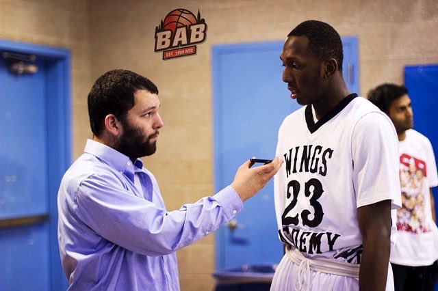 bigapplebball's tweet image. MEMORIES from the 2013 #BABInvitational featuring #WingsAcademy #CurtisHS #StFrances (Baltimore) and the young hoppers from #Dyckman getting on the court at halftime! 🏀 #FBF #BigAppleBasketball #NewYorkCity #Baltimore