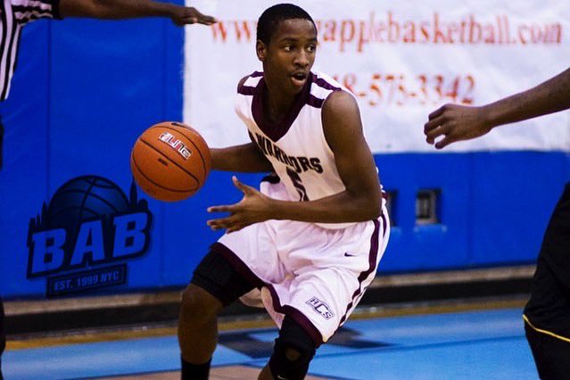 bigapplebball's tweet image. MEMORIES from the 2013 #BABInvitational featuring #WingsAcademy #CurtisHS #StFrances (Baltimore) and the young hoppers from #Dyckman getting on the court at halftime! 🏀 #FBF #BigAppleBasketball #NewYorkCity #Baltimore