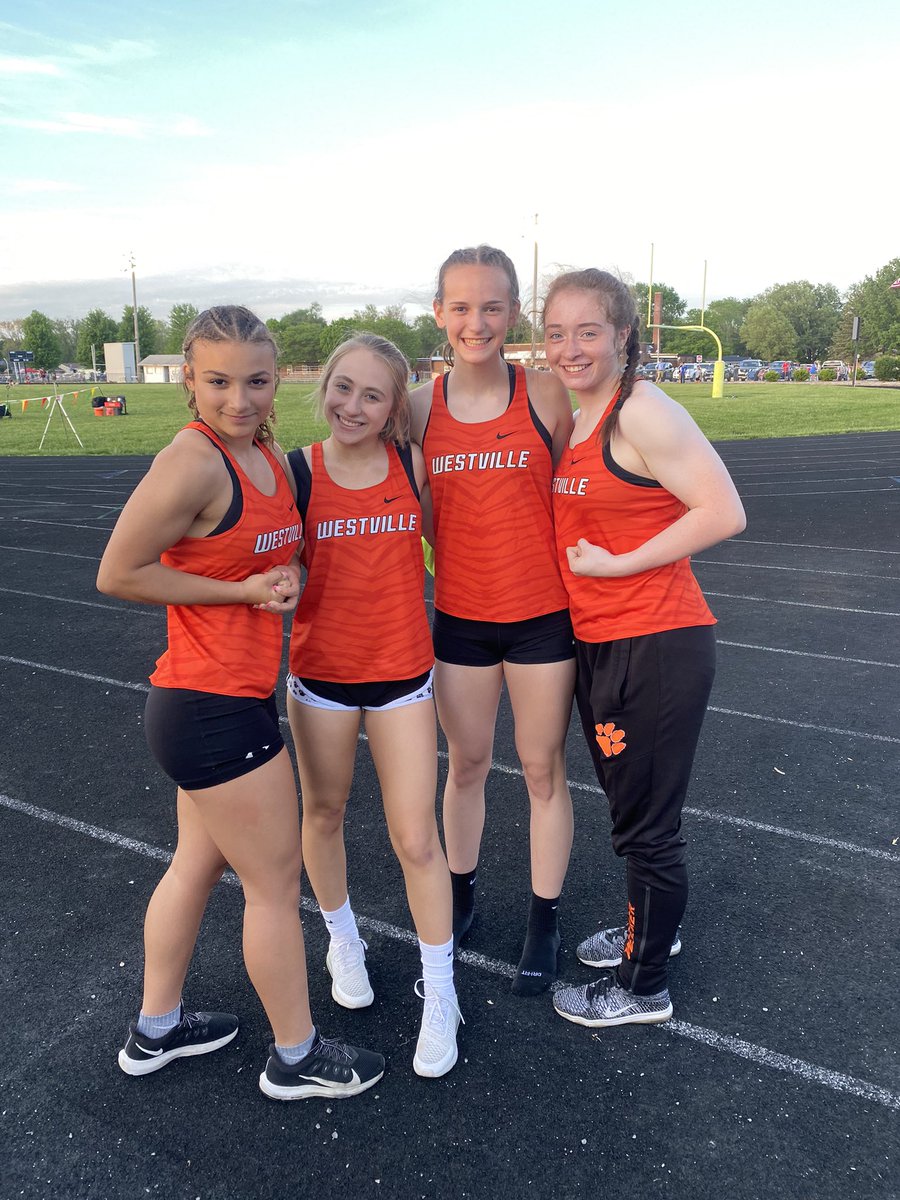 Girls 4x100 punches their ticket to state!