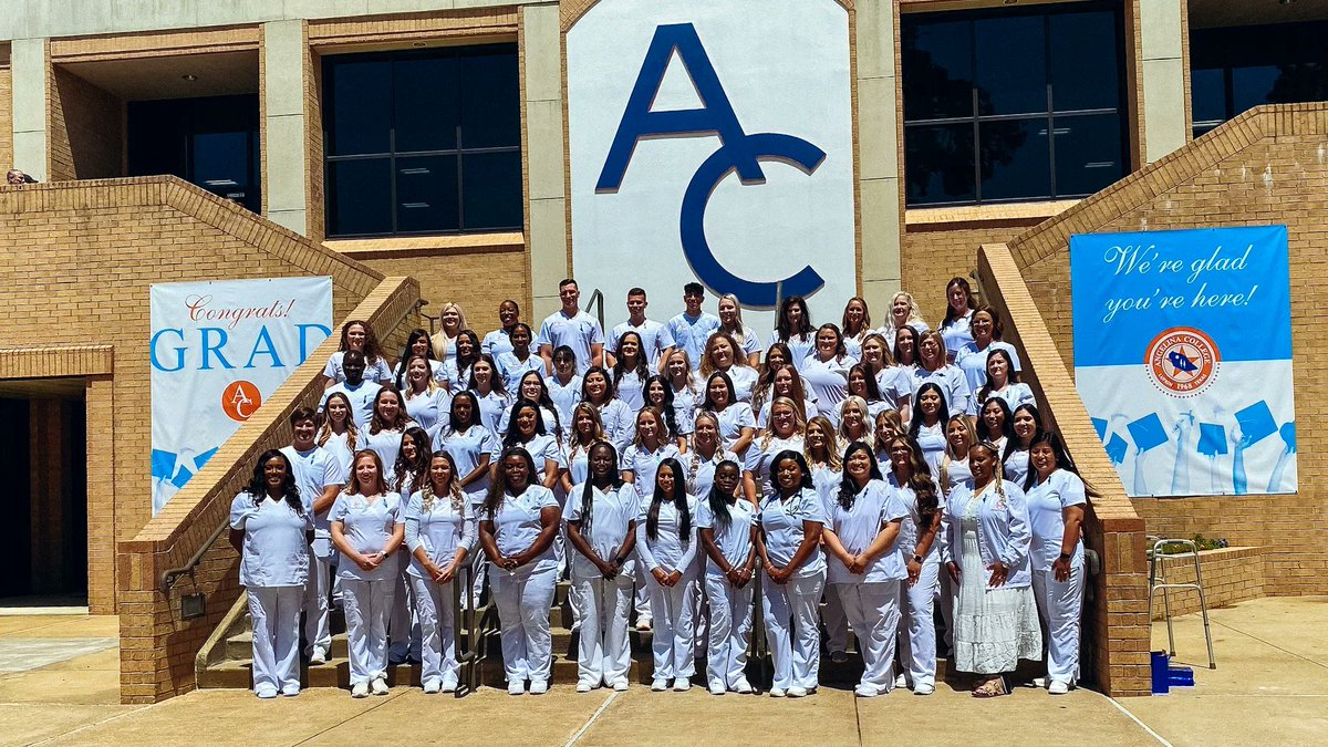 angelinacollege's tweet photo. It was all smiles and cheers at today's pinning ceremony! We're so proud to welcome this next generation of nurses. #RoadrunnerForLife
Tag your nursing grad with words of encouragement or wisdom! π https://t.co/9osEbS2WwI