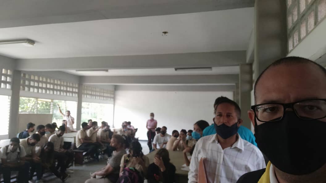 MedozaWullian's tweet photo. Desde @ceguyaracuy en alianza perfecta con @opsuVzla @ZonaEducYara seguimos impulsando el #SNI2022 en #Yaracuy para garantía de una educación gratuita, de calidad y liberadora. Adelante! @NicolasMaduro @TibisayLucena8 @JLEONYARA @MPPEDUCACION @mppeduniv @uney_oficial @PrensaUney https://t.co/k7KjScwb5m