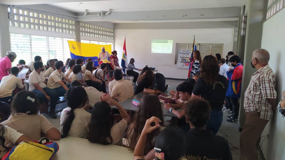 MedozaWullian's tweet photo. Desde @ceguyaracuy en alianza perfecta con @opsuVzla @ZonaEducYara seguimos impulsando el #SNI2022 en #Yaracuy para garantía de una educación gratuita, de calidad y liberadora. Adelante! @NicolasMaduro @TibisayLucena8 @JLEONYARA @MPPEDUCACION @mppeduniv @uney_oficial @PrensaUney https://t.co/k7KjScwb5m