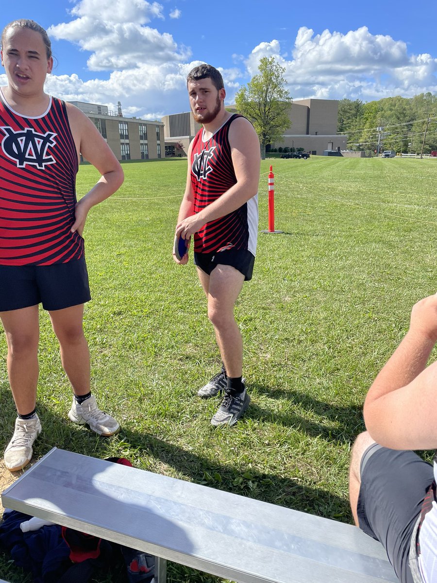 michell4852's tweet photo. So very proud of my boy Connor @conbell24 he threw 112 feet in Discus which put him in second place. He also took 3rd place in shot. On our way to States next week in both events. https://t.co/gBP0Cr7MqD