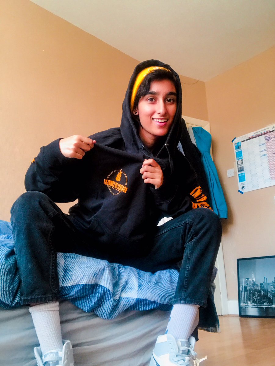 ATCfever's tweet photo. My @ATC_BAND merch arrived! 🥺 my first ever ATC merch and it’s amazing ❤️ @ChrissyCostanza @DanielGow @WillFerri #ATC #FEVERTour #AgainstTheCurrent https://t.co/1qUSGe7awd