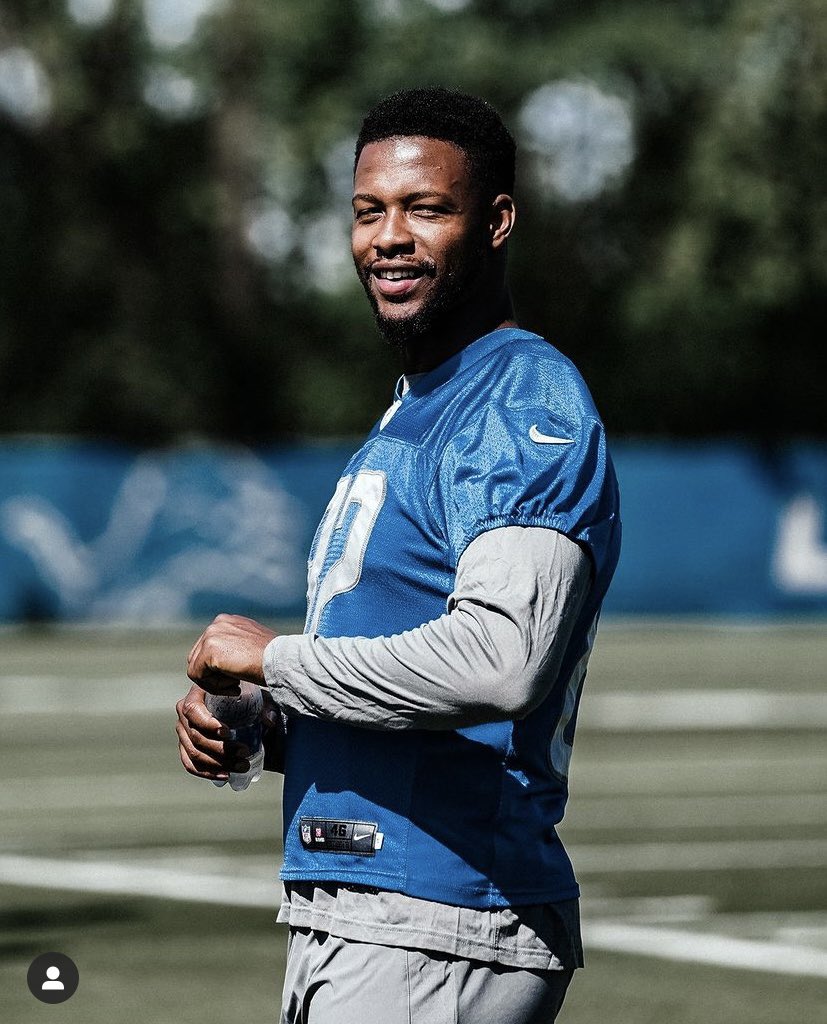 CoachJChandler's tweet photo. Honolulu Blue looking good on you @j_mitch82! Show what Mr BSG can do! #OnePride https://t.co/8XSmBHcOgx