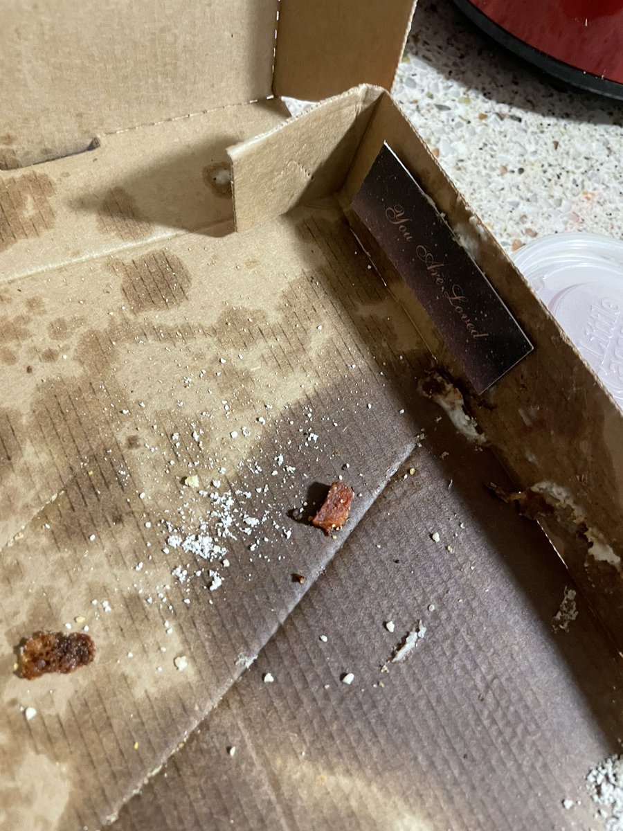corn3lio89's tweet photo. @littlecaesars are you putting message cards inside of your pizza boxes? This one reads “You are loved” from Jennifer #littlecaesars https://t.co/471pJQaLdZ