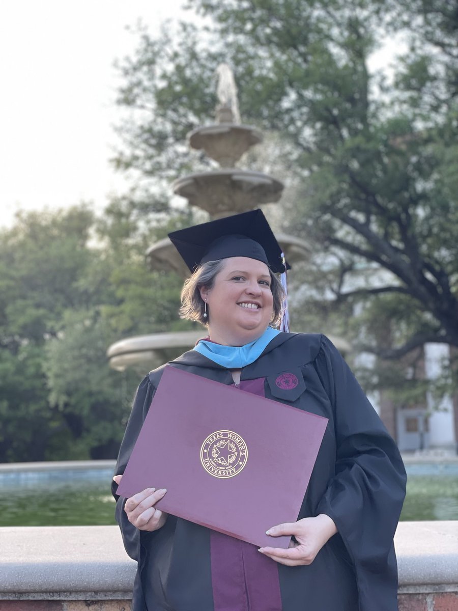MadLibrarianAsh's tweet photo. Master’s degree #2 is in the books! Watch out Literacy PhD program: I’m starting in 2023! #TWUGrad22 https://t.co/M1t9VAfQ5M