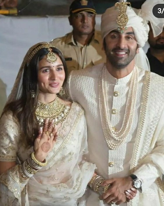 One month 
#RanbirAliaWedding 
#RanbirKapoor #AliaBhatt 💕💕💕💕💕