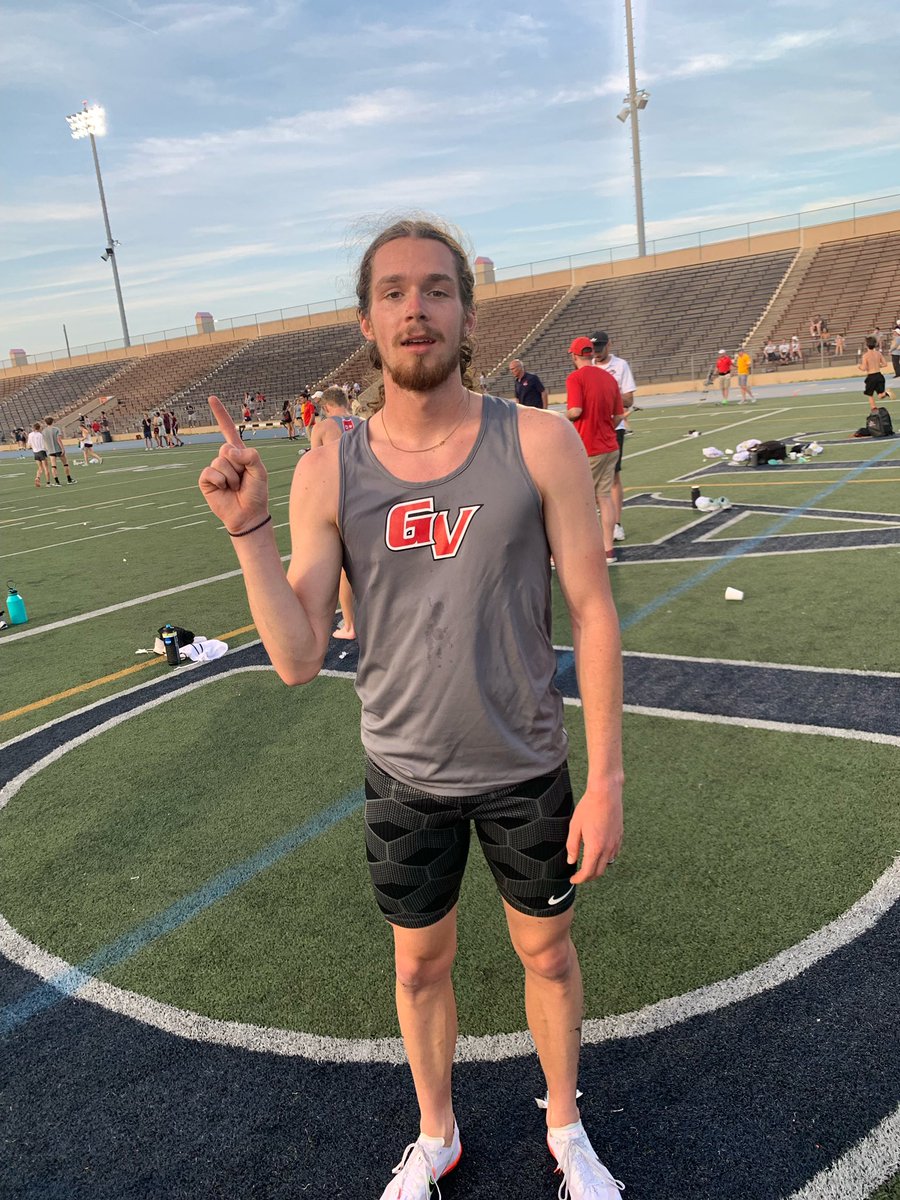 GrandViewTFXC's tweet photo. 🚨🚨NATIONAL QUALIFIER ALERT🚨🚨 Isaiah Wittrock SMASHES his PR in the 1500 by 4 seconds running 3:52.55 hitting the Automatic qualifying mark!! This is also a school record!! See ya in ‘bama 😎😎 https://t.co/0DpJuYtrAL