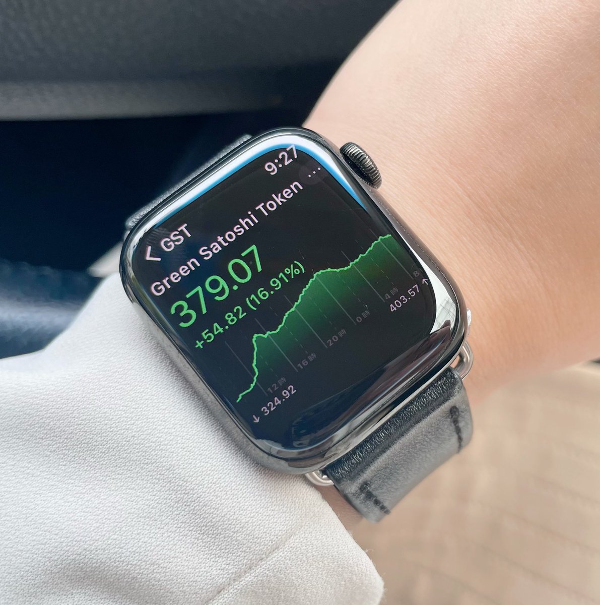 ayastepn8's tweet photo. STEPNお役立ち情報👟🤍改めて、AppleWatchで仮想通貨のレートを表示させる方法⌚️Crypto Proアプリをダウンロード→表示させたい銘柄をお気に入りに入れる💎Watchアプリ→文字盤→コンプリケーション→表示させたいもの(GST、GMT、SOL、BTC等)を選択すれば1枚目みたいに常時表示されるよ🤗⌚️✨#STEPN https://t.co/fFfKt5BEj6