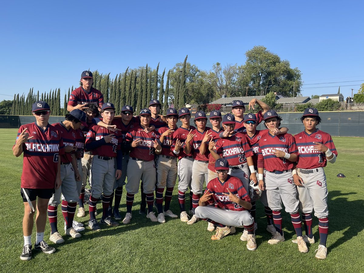 CoachRuiz75's tweet photo. #LQBaseball is playing outstanding baseball! Great job boys. Quarterfinal win over a good #RiversidePoly team 7-1. Semis here we come #TheBlackhawkWay #LQPride https://t.co/Wzf4rElUPd