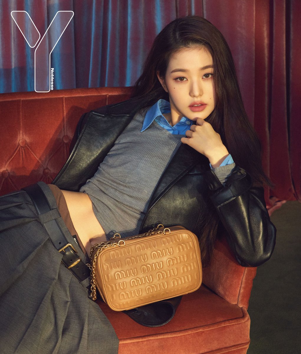 #WonyoungJang wearing #MiuMiuSS22 for Y Magazine.

Photographed by Yonggyun Zoo
Editor Eunjung Yoo, Hyemin Lee 
Styled by Yunkee Jeong, Sunyoung Hwang

#MiuMiu
#MiuMiuEditorials