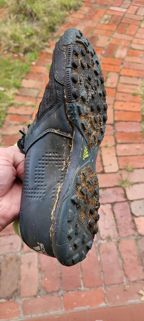RJenkinsR's tweet photo. @DrAnitaGoh I hear you @DrAnitaGoh, get yourself some turf boots. Always handles the sideline views. https://t.co/on1cyy1qIi