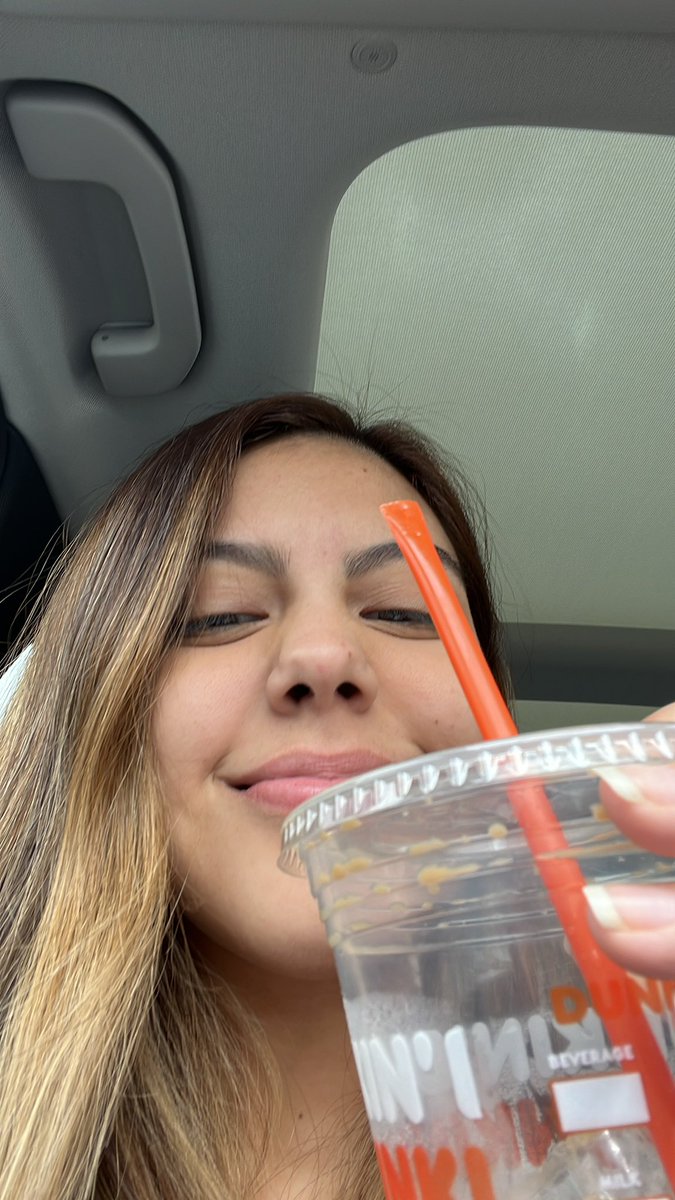 si soy la niña que muerde los sorbetes