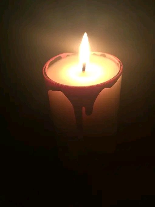 avitier's tweet photo. @unihabana @MincinCuba @PresidenciaCuba @BetsyDazVelzqu2 @ACN_Cuba @theseecker94 @EmpresaProvin11 @TribunaHabana Homenaje póstumo a quienes la muerte nos arrancó de un tajo, luz para esas almas, que en paz descansen. https://t.co/e3A86LM4WN