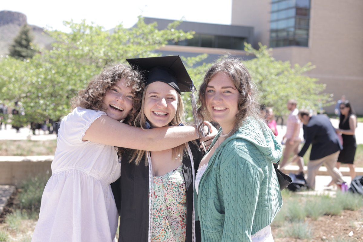 coschoolofmines's tweet photo. Congratulations to all of our spring #MinesGrads! #Classof2022 #HelluvaEngineer #GoOrediggers https://t.co/1iFOCC7jPm