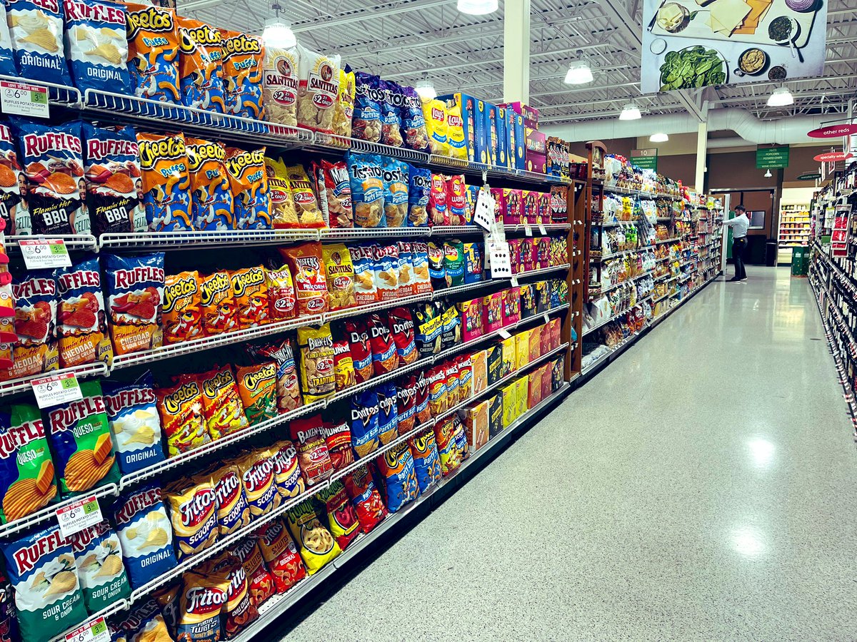 alisin757's tweet photo. @Publix kudos to Sean at SeaPlum in Jupiter, FL! He has pride in his job &amp; the most impressive organized aisle I’ve seen in a while that multiple people took notice to. Great job Sean, your efforts don’t go unnoticed, not to mention very humble &amp; great customer service! #Publix https://t.co/PM7pZlVg8k