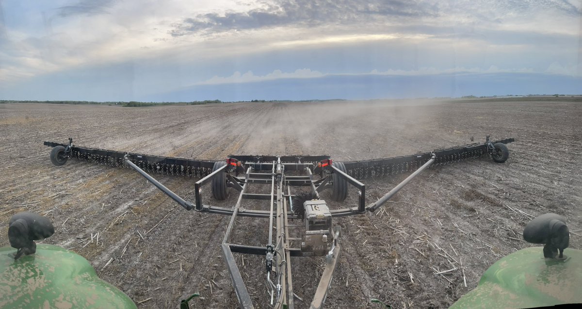 Was Not on the list for today! 60’ of efficiency! #rotaryhoe #needrain <a href="/YetterFarmEquip/">Yetter Farm Equip.</a>