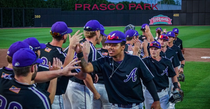ashlandeagles_'s tweet photo. 𝗪𝗘’𝗥𝗘 𝗡𝗢𝗧 𝗗𝗢𝗡𝗘❗️
@Ashland_Base is conference championship bound after winning over Kentucky Wesleyan, 8-3!

The Eagles advance to play Walsh in tomorrow’s Championship round at noon; need to win two games to capture the GMAC tournament title!