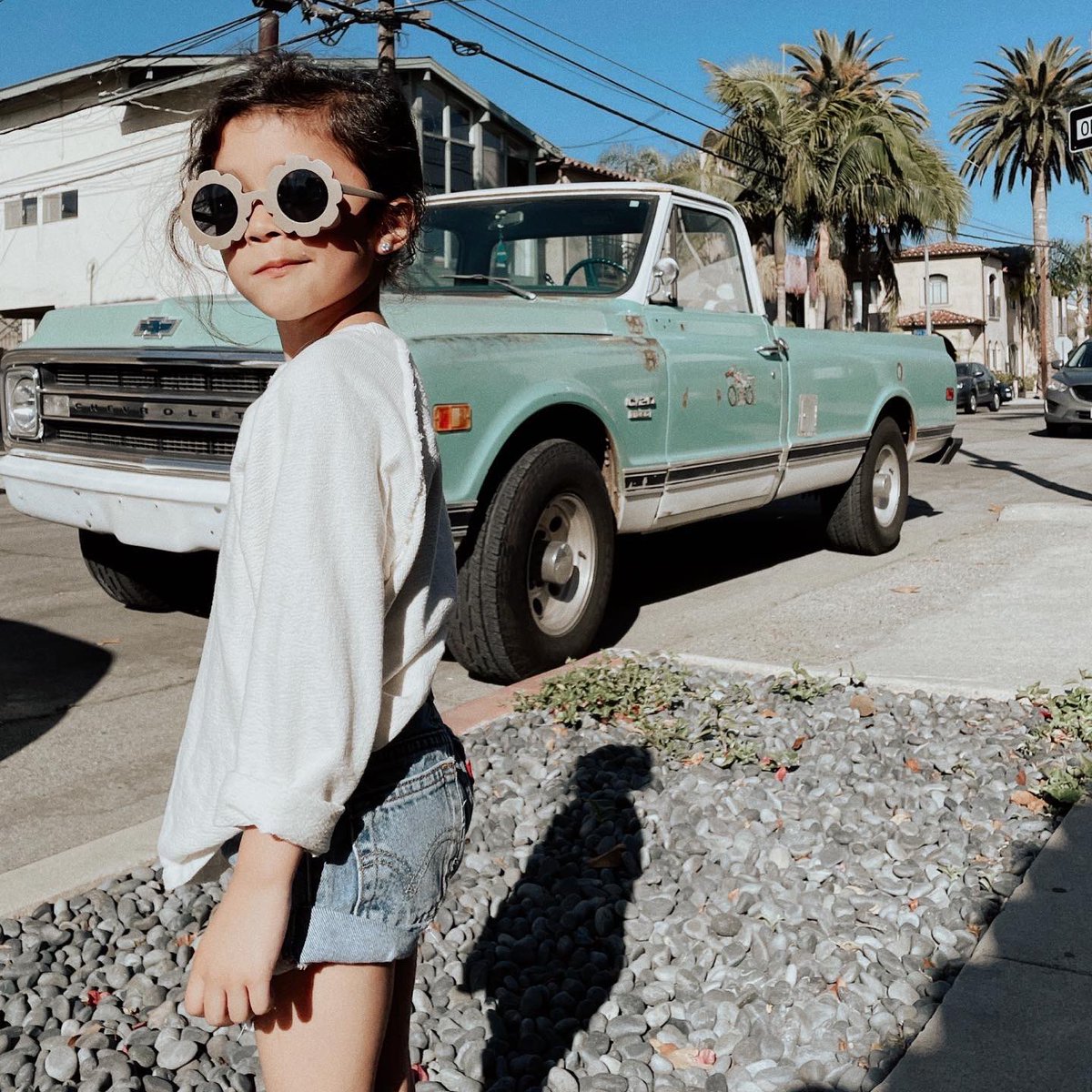 vanesssamarie_'s tweet photo. friday vibes :) https://t.co/GHqYBoiEHr