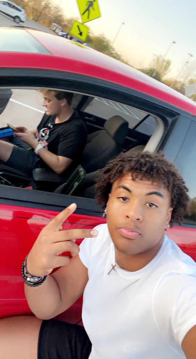 Chiddi kills trevor. After consultation with judges, the bullets trevor was using were illegal and the kill is valid. <a href="/ephsnerfwars22/">EPHS NERF WARS 2022</a> we will use our revive for jacory