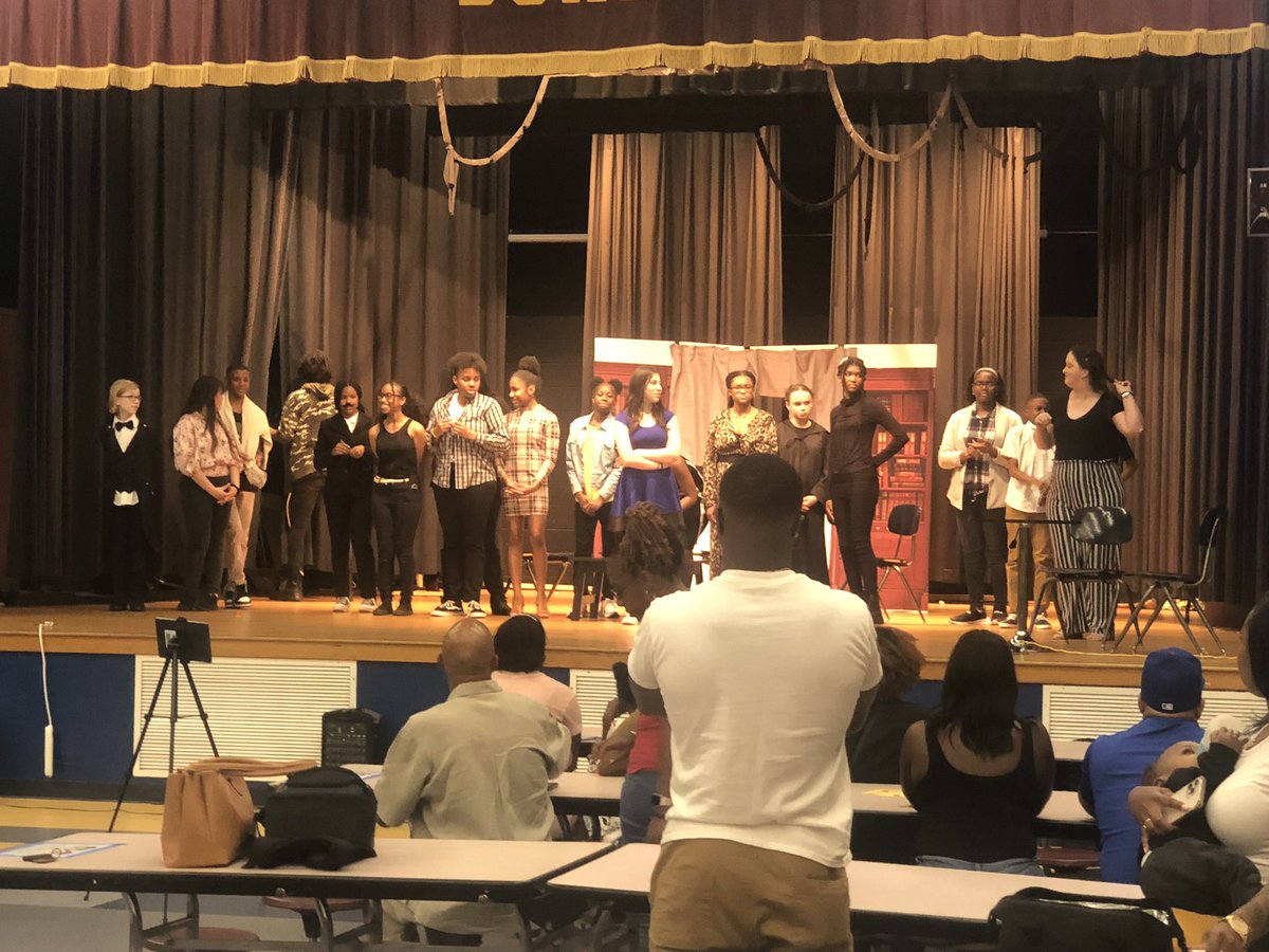 SGTheBestNest's tweet photo. ✨Wow!!  What an amazing presentation by the SGMS Drama Department. Their presentation of “Alibis” was simply amazing from start to finish! Let’s commend these student actors and celebrate their wonderful performance! Lookout Broadway… We believe “The Future Starts Here”! 🎭🦅💙 https://t.co/jOPS1zrTqZ