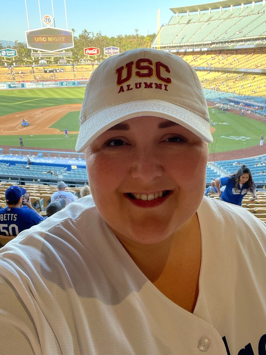 kristysherrod's tweet photo. USC Night at Dodger Stadium!
#Dodgers #USCGrad #uscnight #USCAlum #USC @Dodgers @USC @USCAlumni https://t.co/soTchAftWI