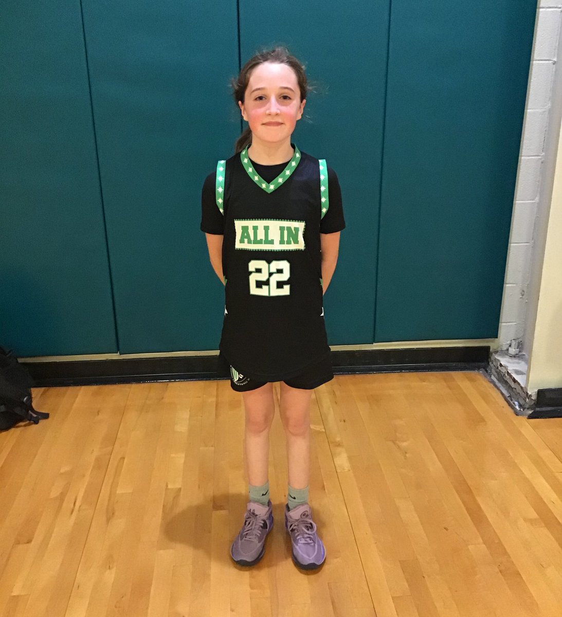 network_hoop's tweet photo. Eme Quirarte carries the load for her EOTO team.
She does a great job of leading her team with ball handling under pressure and making the big baskets.
Her passion for the sport is noticeable and will surely be an asset to the future school of her choice.
#ladieswithgame https://t.co/Trh94AHWmF
