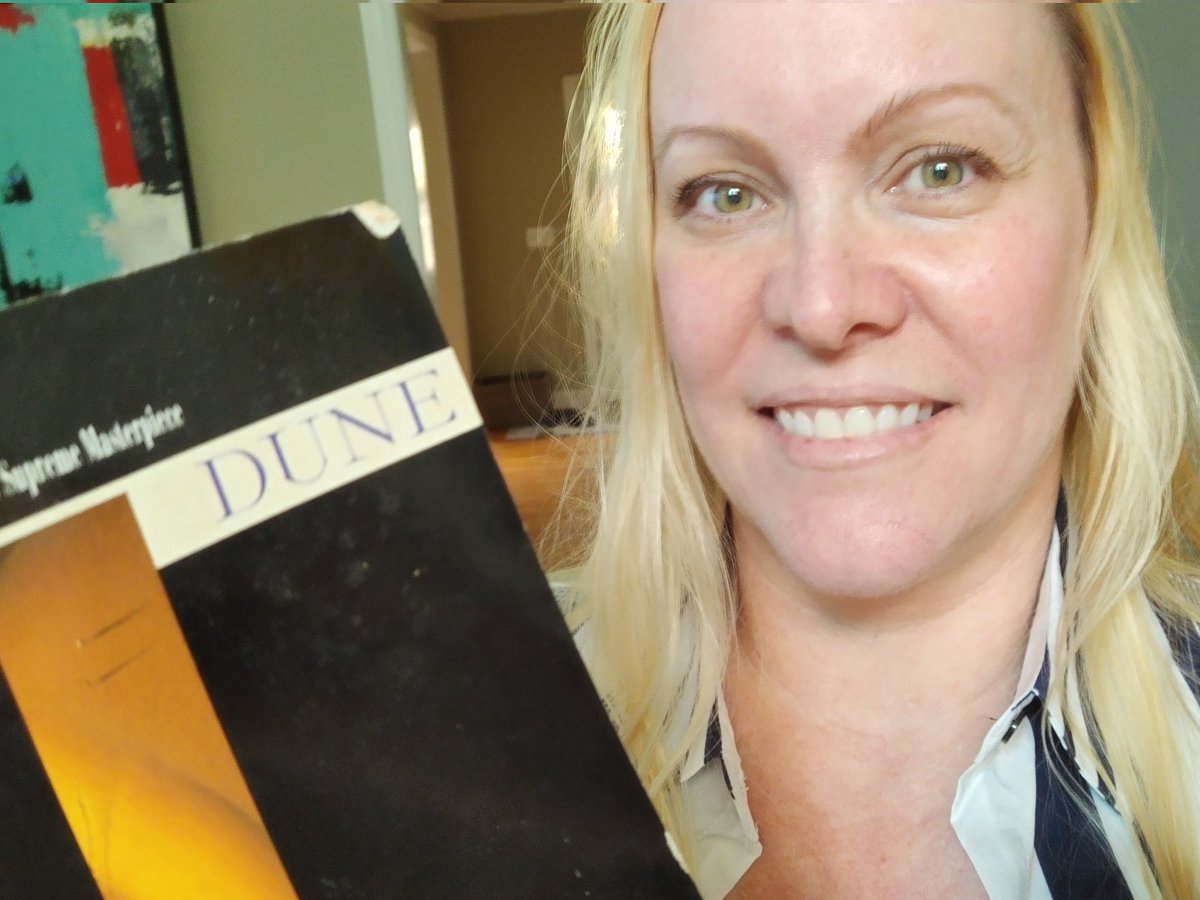 JenCooperAuthor's tweet photo. When you're the last one to the party. #twitterbooks #twitter #twitterread #twitterbook #BookTwitter #Reading #author #Dune #BookClub https://t.co/s0frMt1VYe