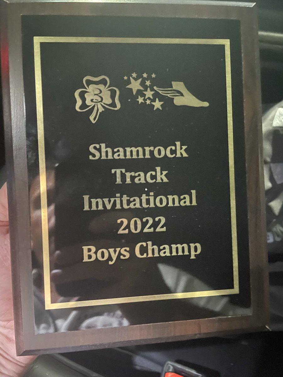 CavemenBTrack's tweet photo. Cavemen win the #shamrockinvite
Thanks to @BerrienSports for their hospitality and for putting on a great meet.
On to sectionals next Thursday! https://t.co/EFyeOEMDRs