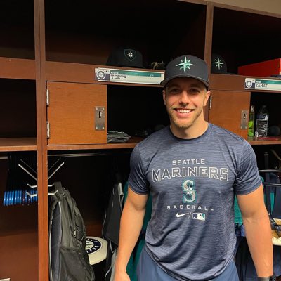AustinTeets's tweet photo. #NewProfilePic https://t.co/5OFt6LTEbe
