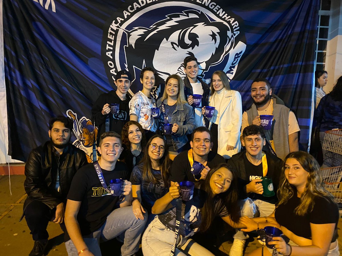 eaekakalopes's tweet photo. Postar aqui só pq tamo bonito demais https://t.co/5lwfhweYVB