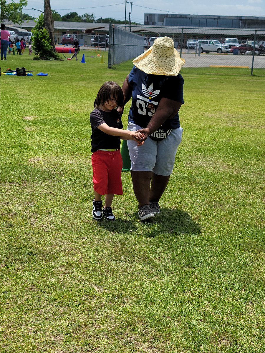 ldietz0's tweet image. More Field Day Fun! #WatchUsGrow #KeebleONEteam