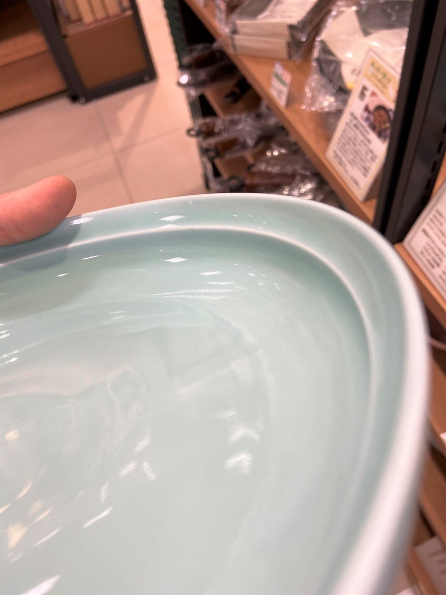 Hands_Sapporo's tweet photo. 丈夫で長持ち、400年以上の歴史を持つ波佐見焼。最後の一口まですくいやすい形状を追求したカレー皿です。
ご購入・店舗取り置きはこちらから⇩
https://t.co/wgzoohSKR7
「#HandMarks 最後まですくいやすい、カレーのお皿 税込2,500円」
#東急ハンズ札幌店
(8F・キッチン) https://t.co/Br7kKxTIED