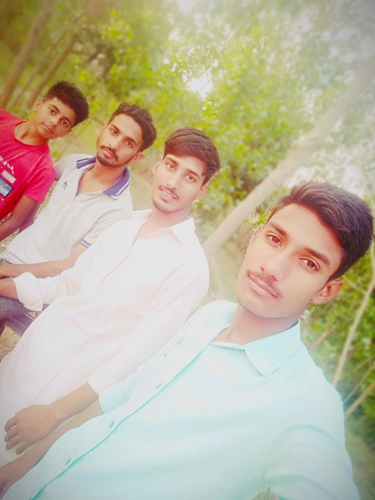 being_gaurav__'s tweet photo. ✨💙❣️❤️💞🎈🎈✨✨✨
#mastiii #Brothers #summertime https://t.co/eBnGxq1a31