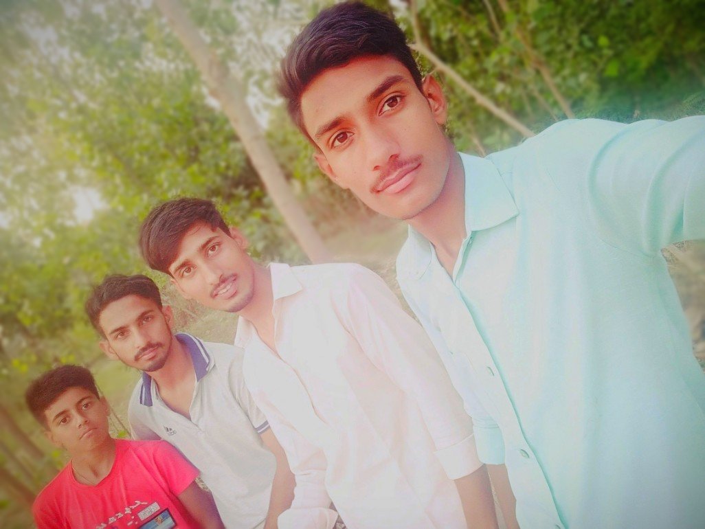 being_gaurav__'s tweet photo. ✨💙❣️❤️💞🎈🎈✨✨✨
#mastiii #Brothers #summertime https://t.co/eBnGxq1a31