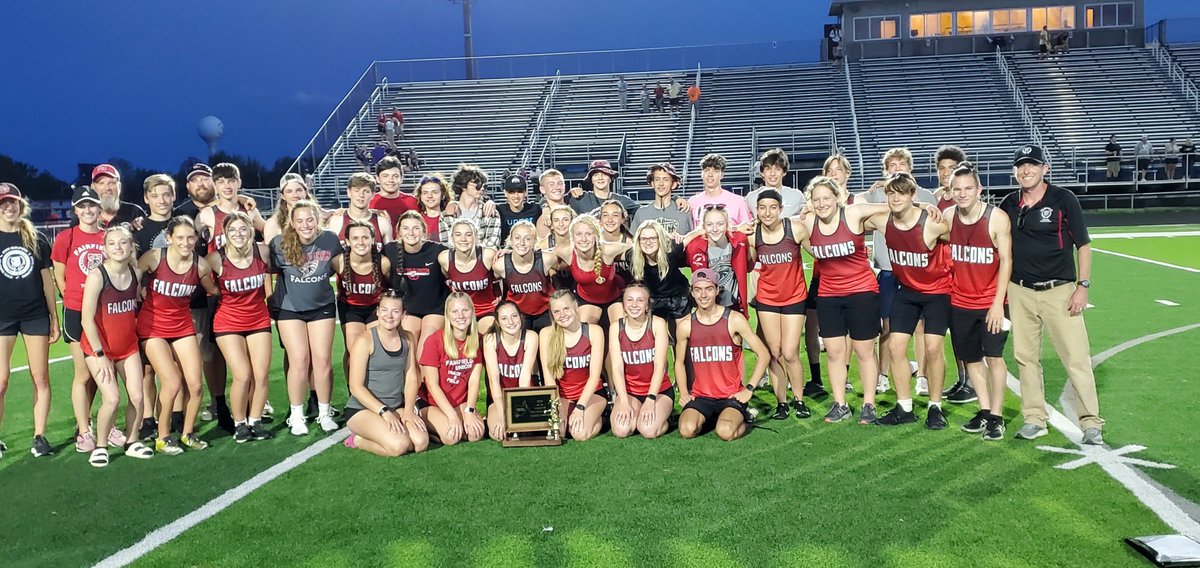 FUHS_TF's tweet photo. Both teams fought HARD tonight at the MSL Meet! The fight from every team member earned the women’s team a FIRST place finish &amp; the men’s team a FOURTH place finish! #FalconPride #RowTheBoat https://t.co/7m4T8FD0pr