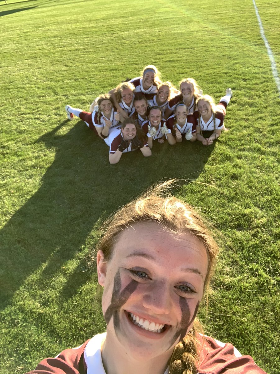 SCSball's tweet photo. Doubleheader sweep tonight at Conference rival Melrose 3-2 and 11-1 improves the mainstreeters to 12-3 on the season!  Having fun on a beautiful day to play softball!  The two wins makes it 8 in a row! https://t.co/6yBX1eLHhI