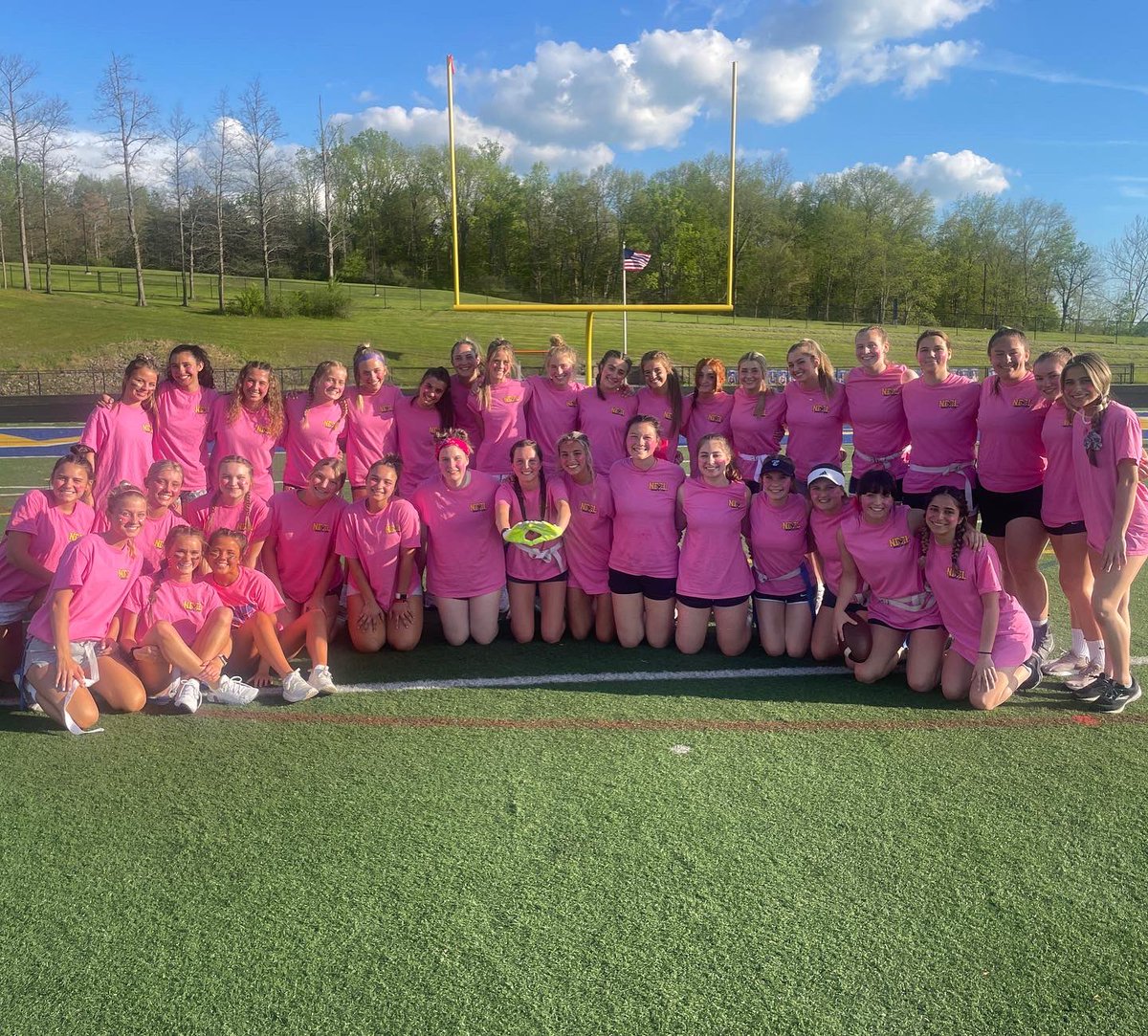 NDCLCampMin's tweet photo. Such a fun night at Lion Stadium! #Powderpuff #SeniorsWin πππππ¦ https://t.co/uWbszqp2Ra