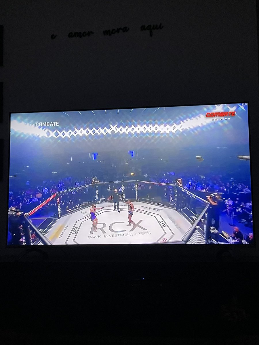 RodrigoPraiamma's tweet photo. Ligado no #LFAnoCOMBATE https://t.co/7LwV3LRycU