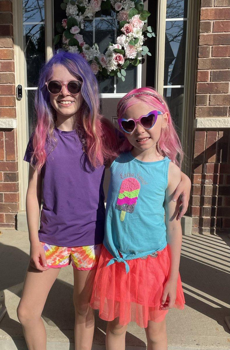 alilandry88's tweet photo. Dress Loud Day @QHMilton @QHiDARE1 @QHonederland @missgrantQofH https://t.co/OAB6xBCT76