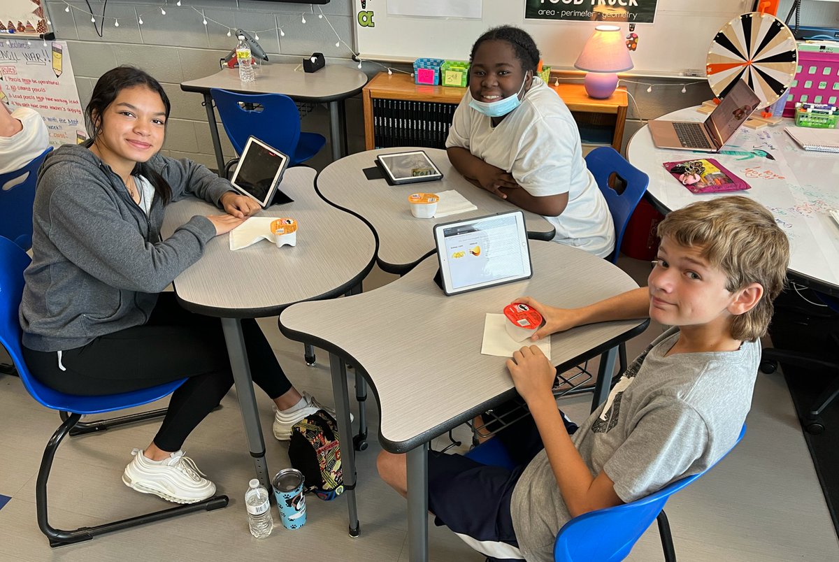 Sarah Stadler tweet media