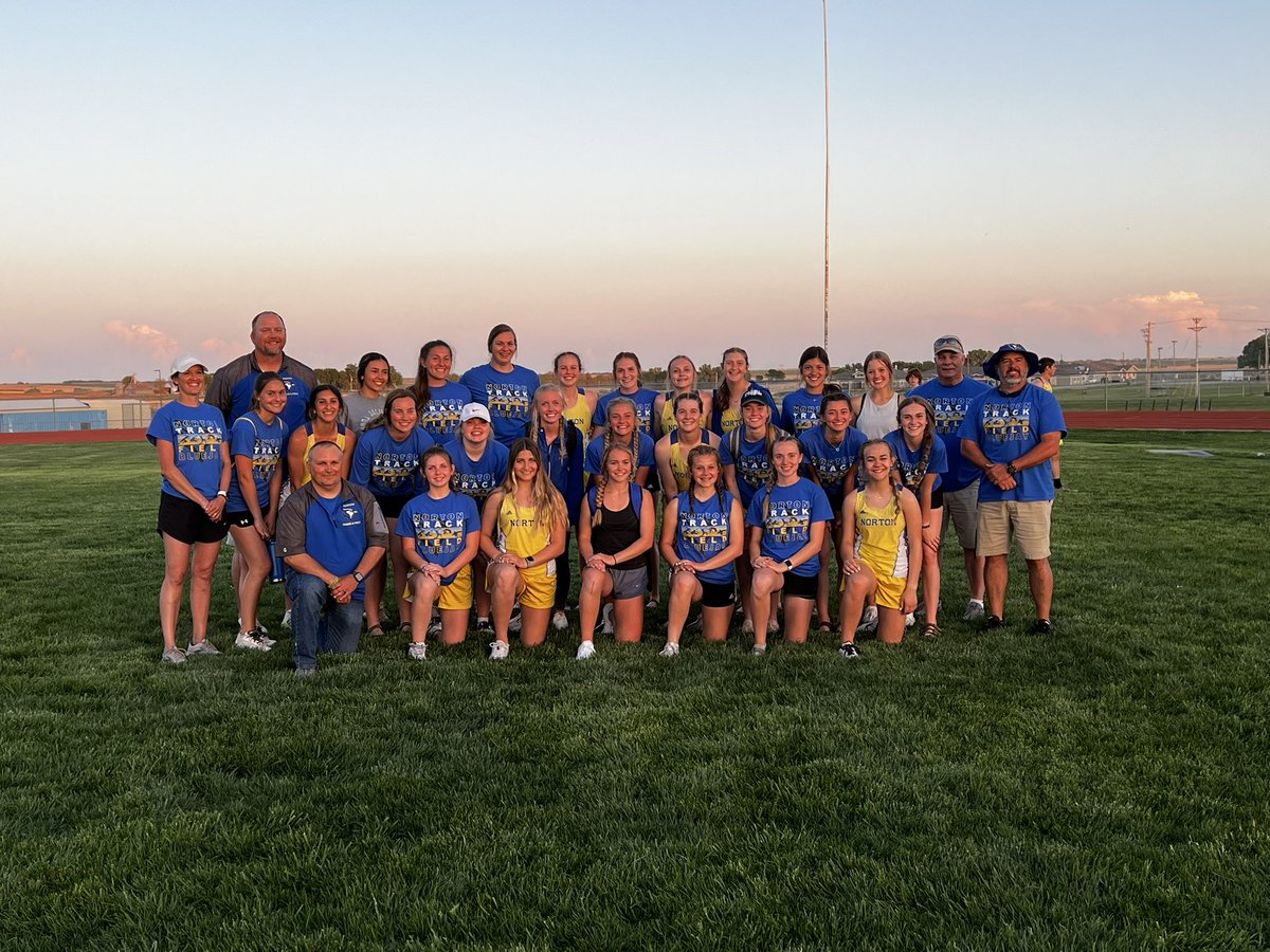 BlueJCoachJones's tweet photo. Very, very, very proud of you!! NCHS BLUEJAY Boys = MCL Team Champions, Girls = 3rd in team points!! #bluejaystogether https://t.co/HkAZ5zLRnN