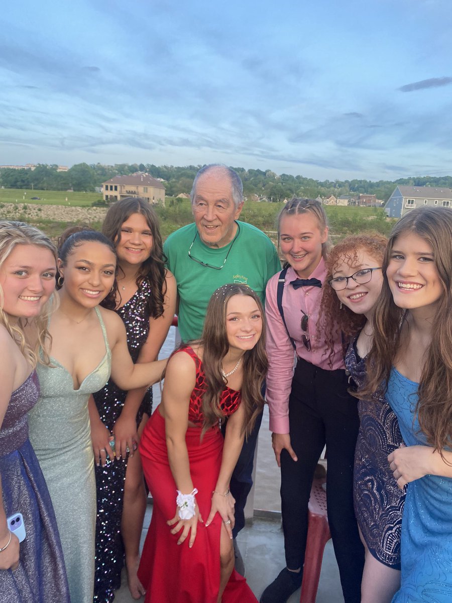 What a crew of beautiful young ladies..  <a href="/WrestlingHW/">Harrison Wrestling</a>