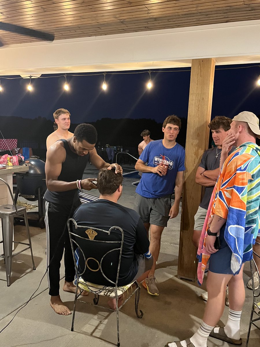 NWCCBaseball's tweet photo. Big Thank You to The Marascuilo Family for hosting our guys tonight for a Friday cookout and team party! You guys are awesome! #ranggang #rangerup #family #region23 https://t.co/32ihe1e2yW